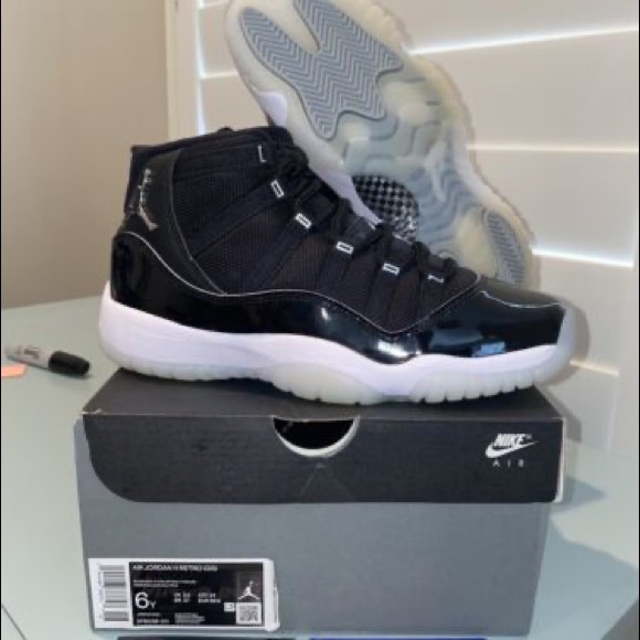 Jordan Other - Retro Jubilee 11s (size6)